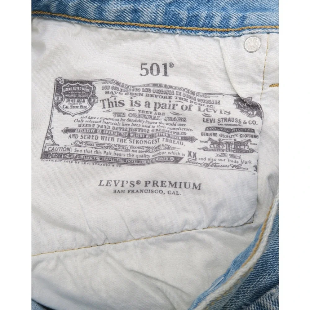 Levis Premium 501 Cut Off Denim Shorts Light Wash‎ Blue W33 56327-0086